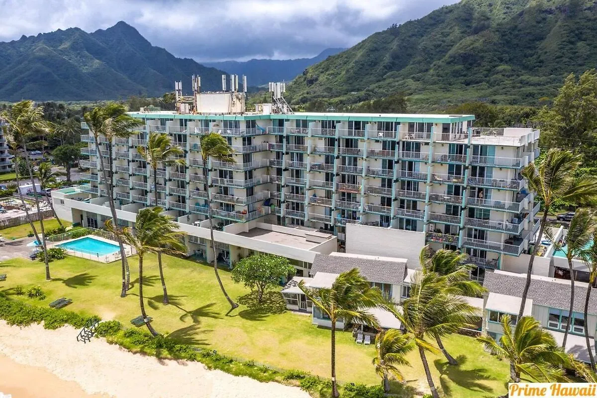 Condo On Beach With Ac Laie 0*,