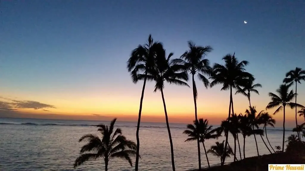 Condo On Beach With Ac Laie
